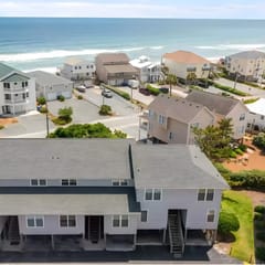 Private Beach Access-3-Bedroom w/ Ocean Views & Pool