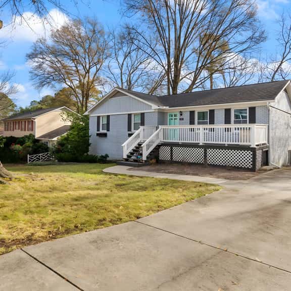 Most Sought-After Area! 4-BR w/ Gym & Fire Pit! - Image 1